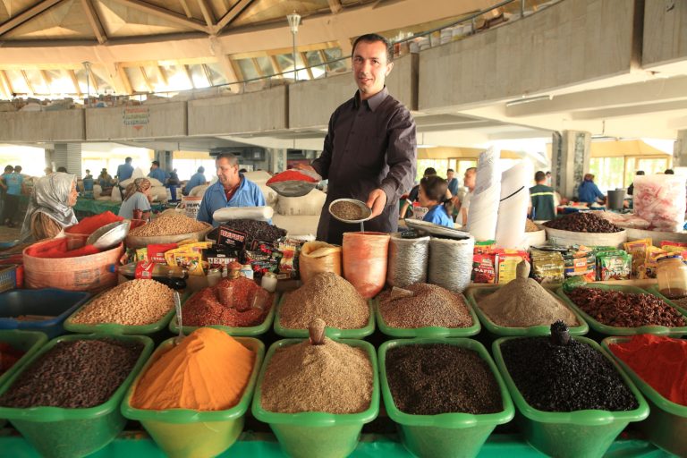 Bohnen Tschorsu Basar Taschkent Usbekistan Rundreise